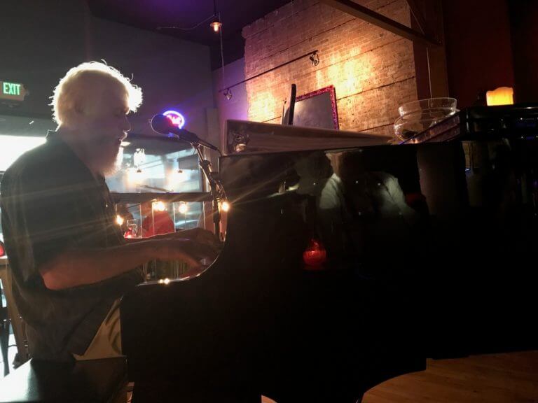 Charlie Saibel Tipsy piano bar